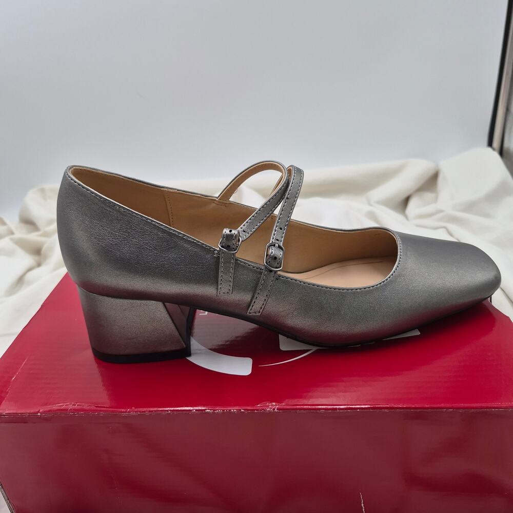 NEW Journee Collection Nally pewter metallic Mary Jane pumps SIZE 10 - Picture 2 of 6